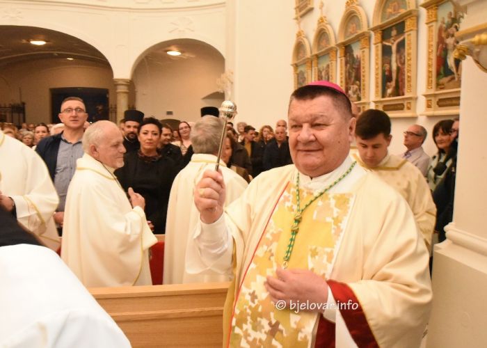 SVEČANO POSVEĆENJE BJELOVARSKE KATEDRALE