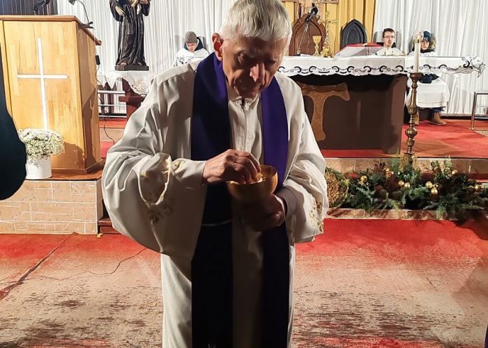 DOBRA DUŠA BJELOVARA - FRA FERDO POSAVEC, NAKON 55 GODINA SVEĆENSTVA I POSLJEDNJEG  SLUŽBOVANJA U CRKVI SV.ANTUNA OTIŠAO U MIROVINU