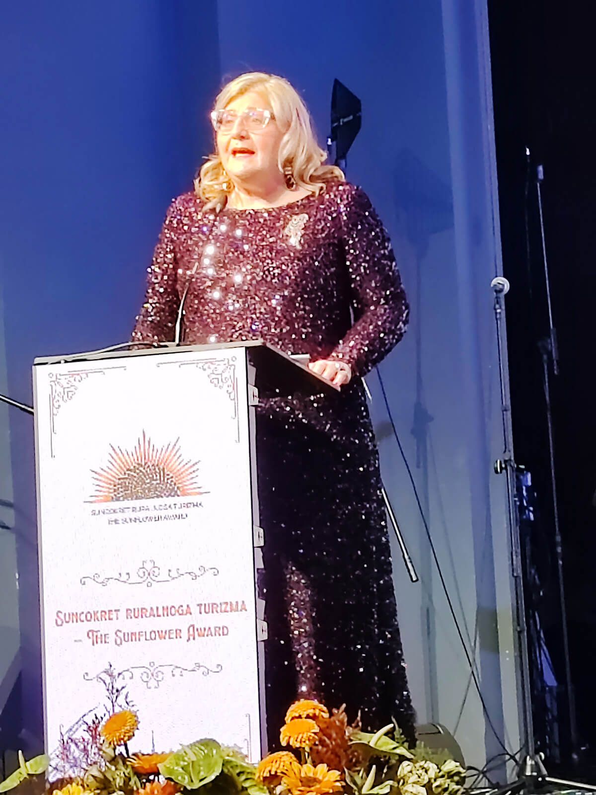 TURISTIČKI GLAMUR U BJELOVARU – GRAD BJELOVAR I BJELOVARSKO - BILOGORSKA ŽUPANIJA DOMAĆINI 13. dodjele nacionalne nagrade SUNCOKRET RURALNOG TURIZMA TURISTIČKI GLAMUR U BJELOVARU – GRAD BJELOVAR I BJELOVARSKO - BILOGORSKA ŽUPANIJA DOMAĆINI 13. dodjele nacionalne nagrade SUNCOKRET RURALNOG TURIZMA