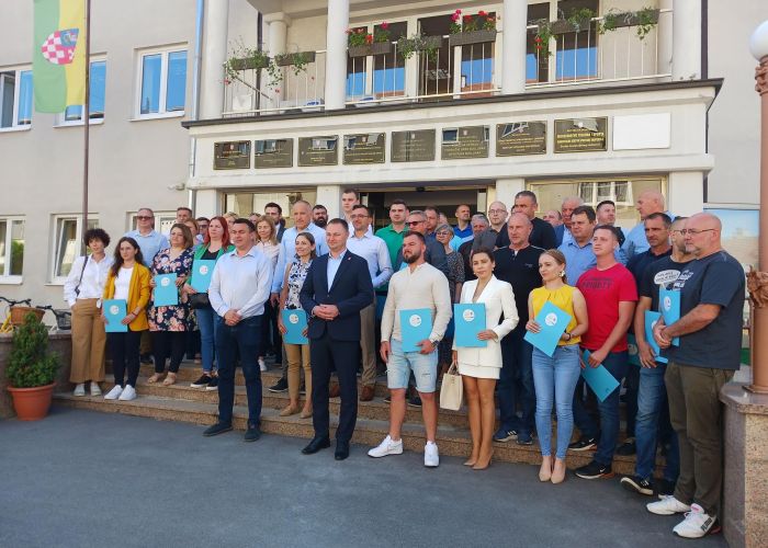 FINANCIJSKA POMOĆ ŽUPANIJE BJELOVARSKO - BILOGORSKIM GOSPODARSTVENICIMA