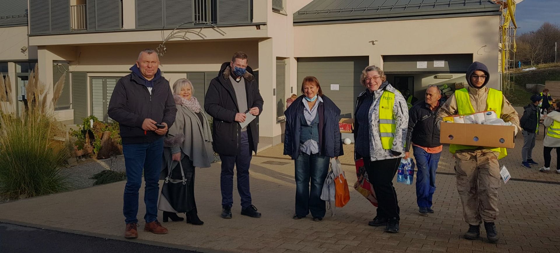 Humanitarna pomoć za žene iz Petrinje nakon razornog potresa