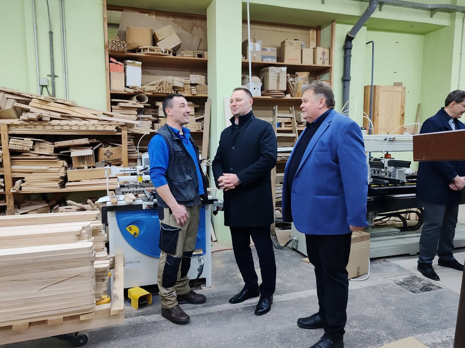 ŽUPAN MARKO MARUŠIĆ SA ZAPOSLENICIMA USTANOVE SUVENIR- SIRAČ, PROSLAVIO 50 GODINA POSTOJANJA TVRTKE ŽUPAN MARKO MARUŠIĆ SA ZAPOSLENICIMA USTANOVE SUVENIR- SIRAČ, PROSLAVIO 50 GODINA POSTOJANJA TVRTKE